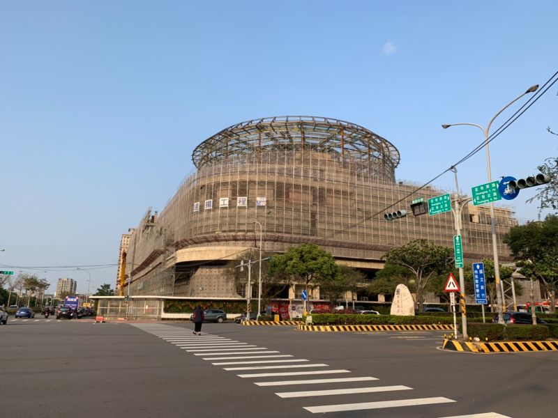 竹北市将开远东新世纪购物中心，为新竹县首座大型百货商场。